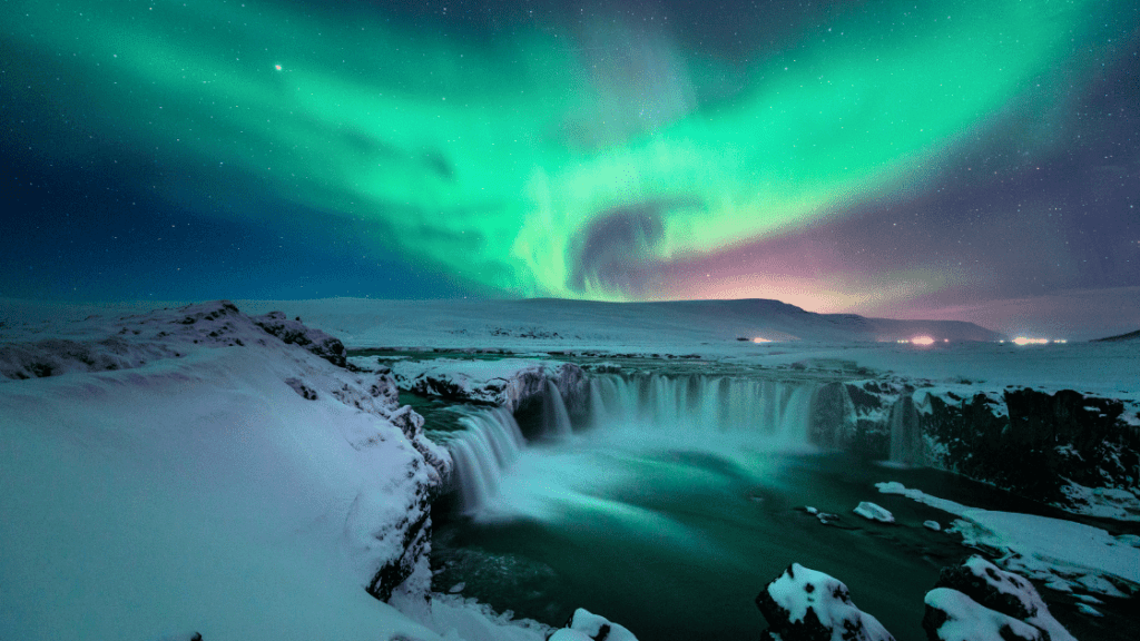 6 Places To See In Iceland